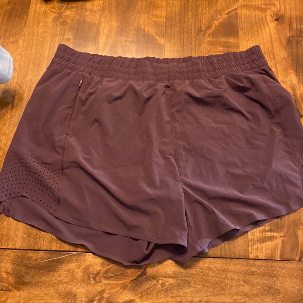 Womens Athleta new without tags Hustle short